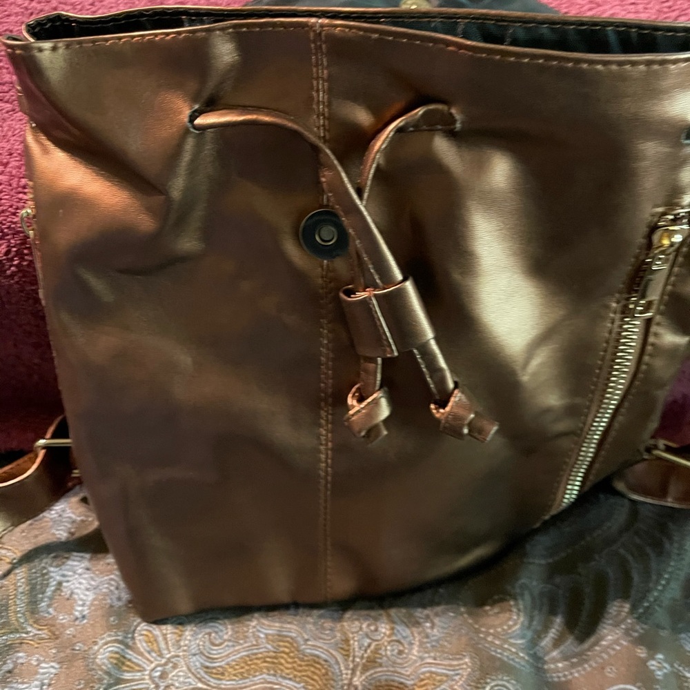Backpack - Picture 2 of 4